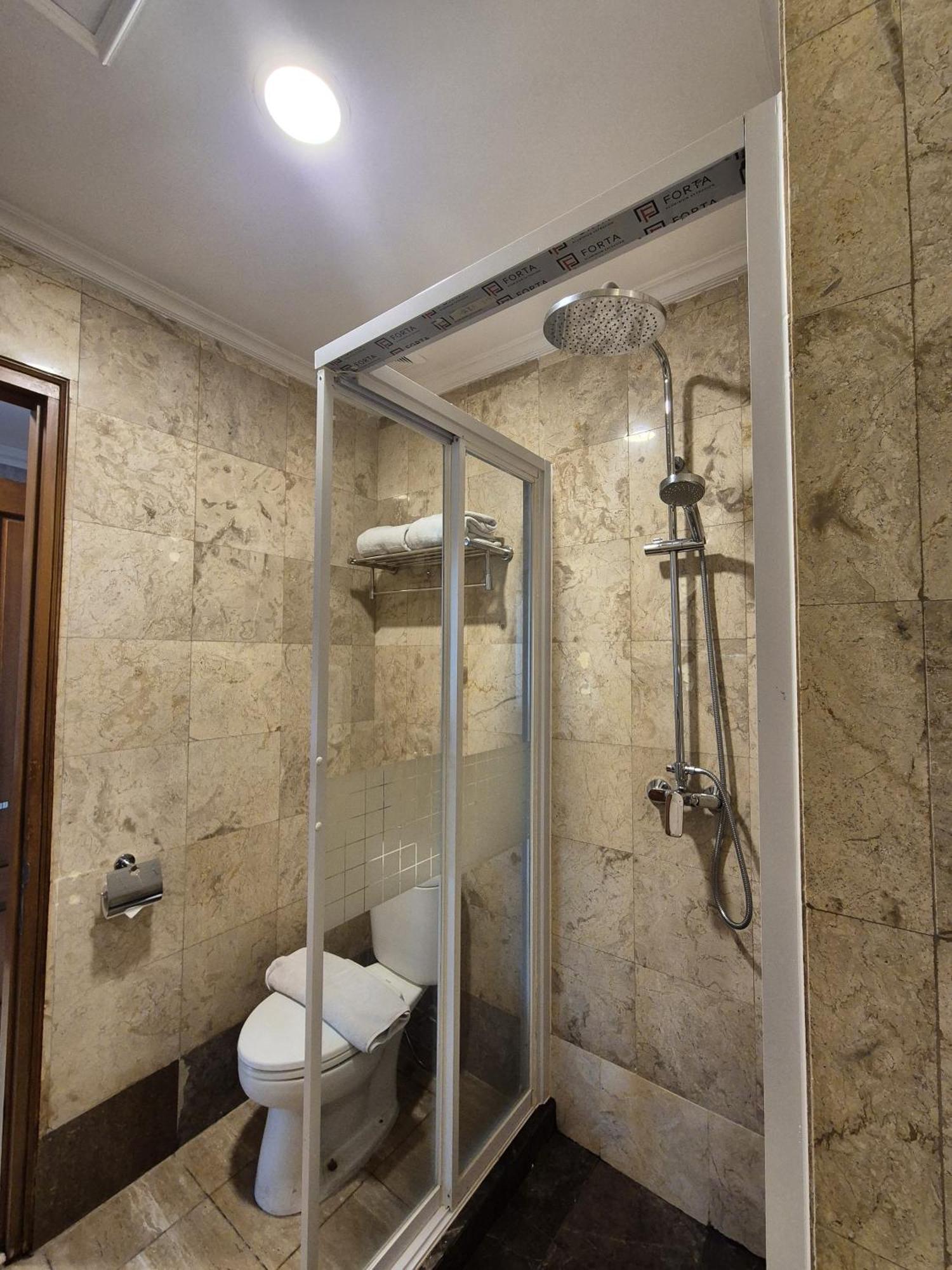 Giia Maluku Hotel Thamrin Джакарта Экстерьер фото