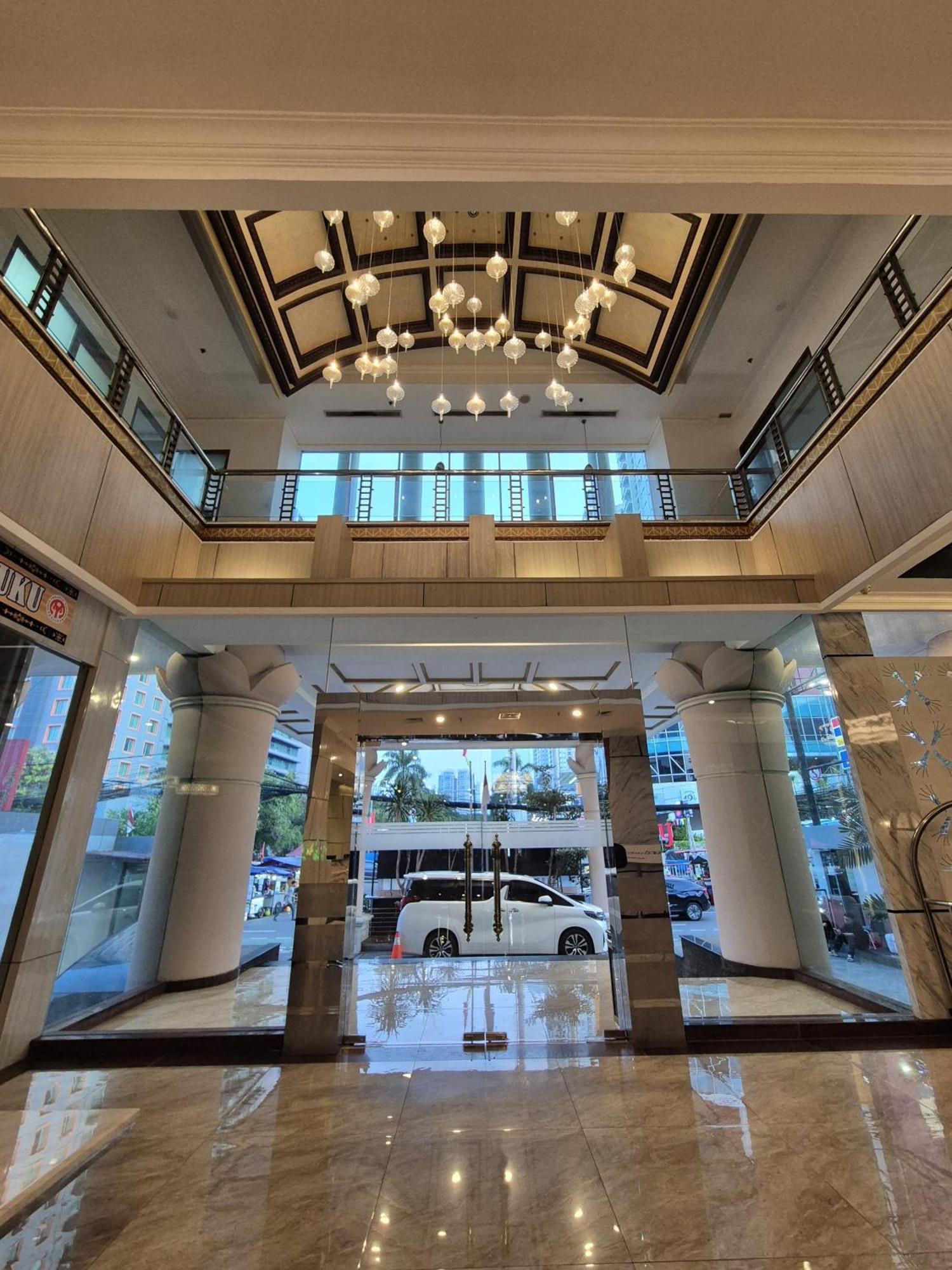 Giia Maluku Hotel Thamrin Джакарта Экстерьер фото
