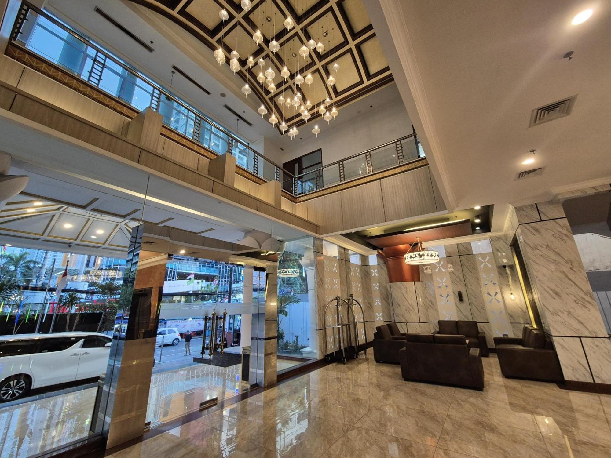 Giia Maluku Hotel Thamrin Джакарта Экстерьер фото
